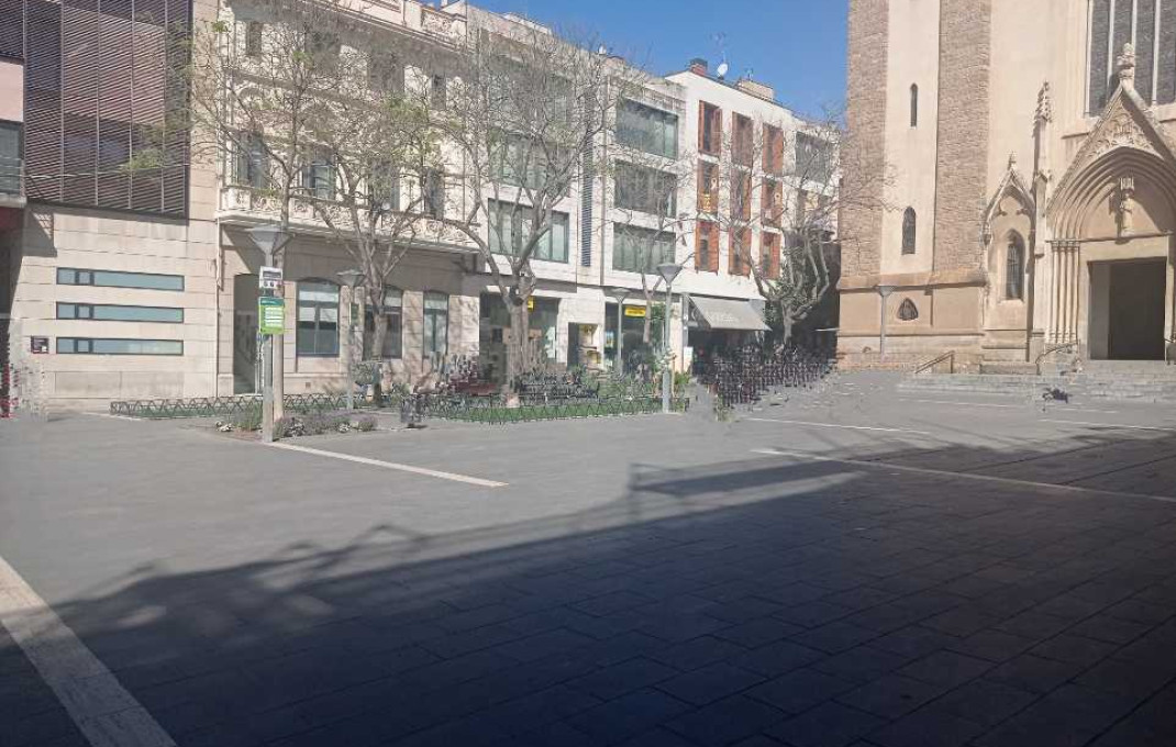 Profitable sale - Local comercial -
Sabadell