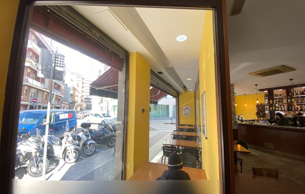 Traspaso - Restaurante -
Barcelona - Sants