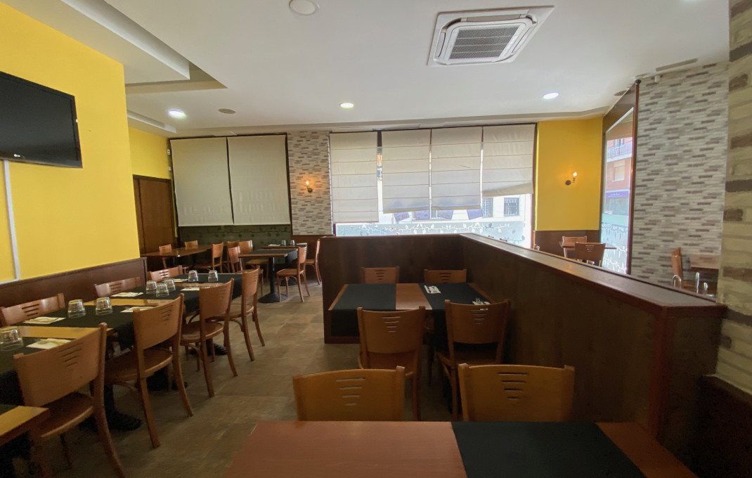 Traspaso - Restaurante -
Barcelona - Sants