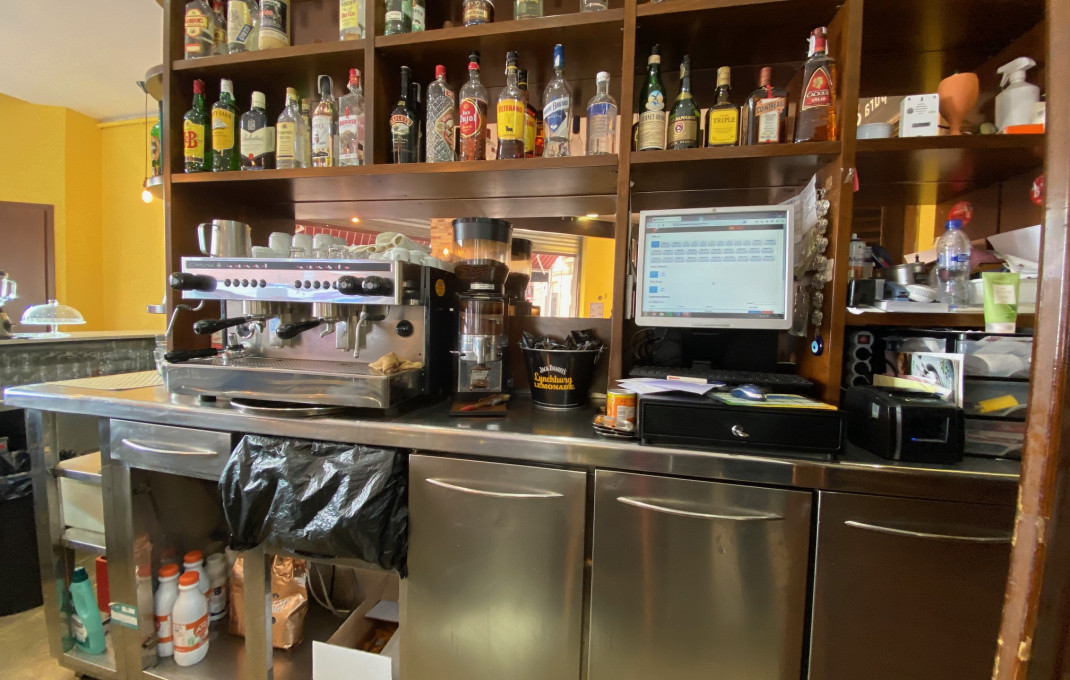 Traspaso - Restaurante -
Barcelona - Sants