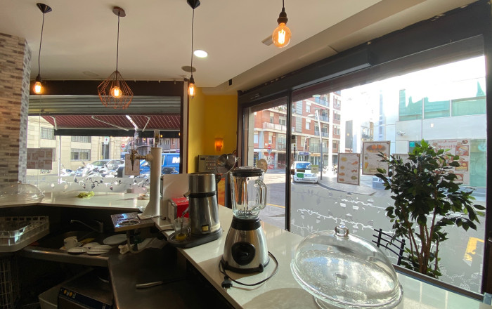 Traspaso - Restaurante -
Barcelona - Sants