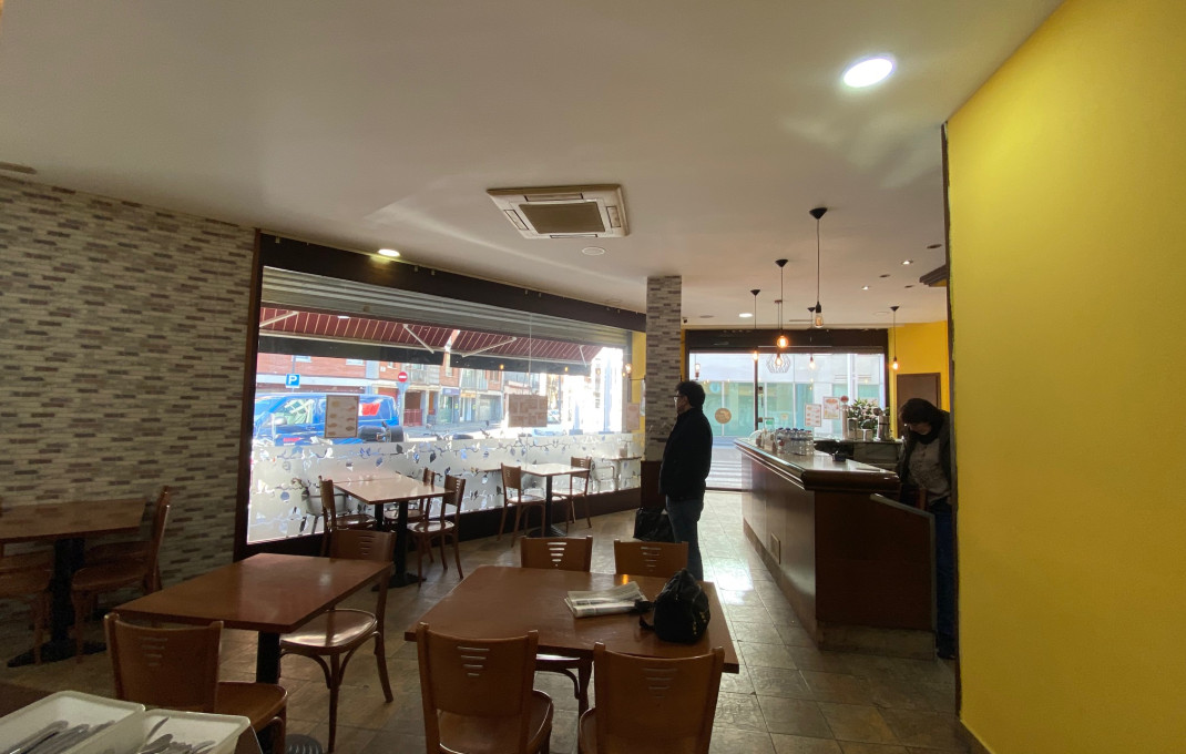 Traspaso - Restaurante -
Barcelona - Sants