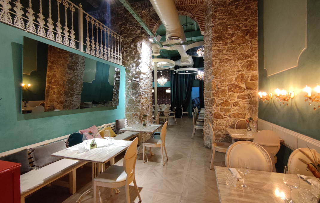 Transfert - Restaurant -
Barcelona - Eixample Derecho