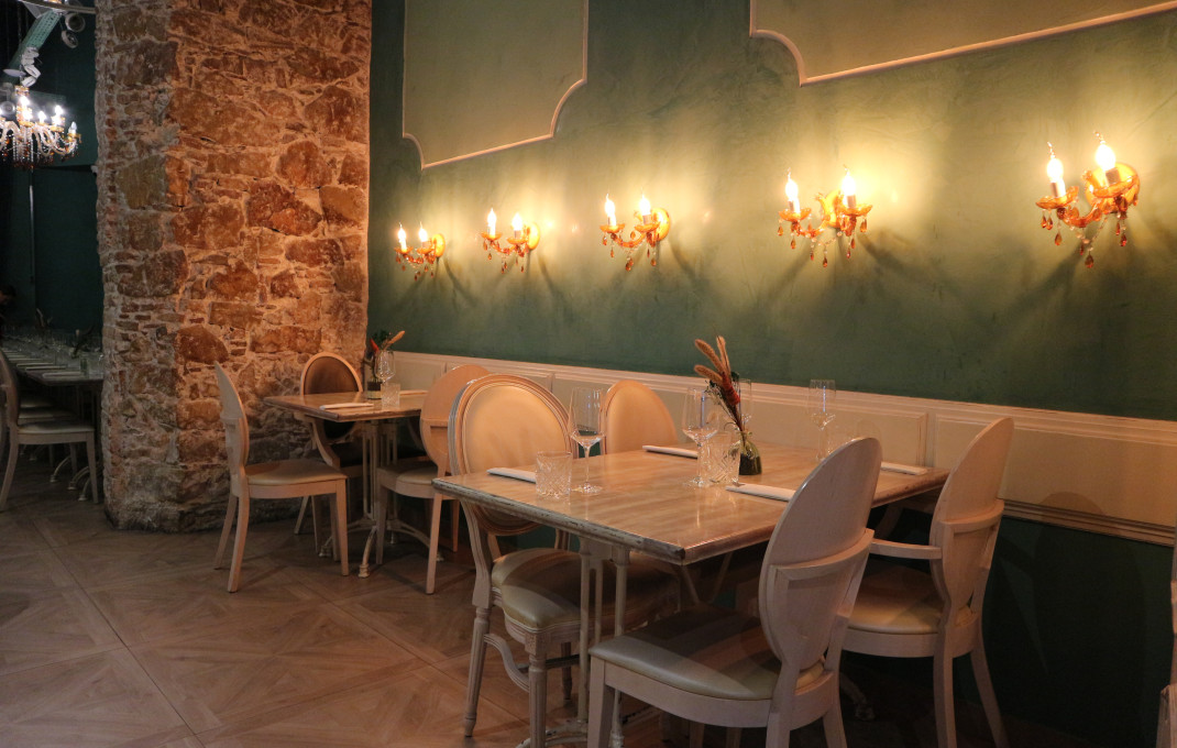 Transfert - Restaurant -
Barcelona - Eixample Derecho