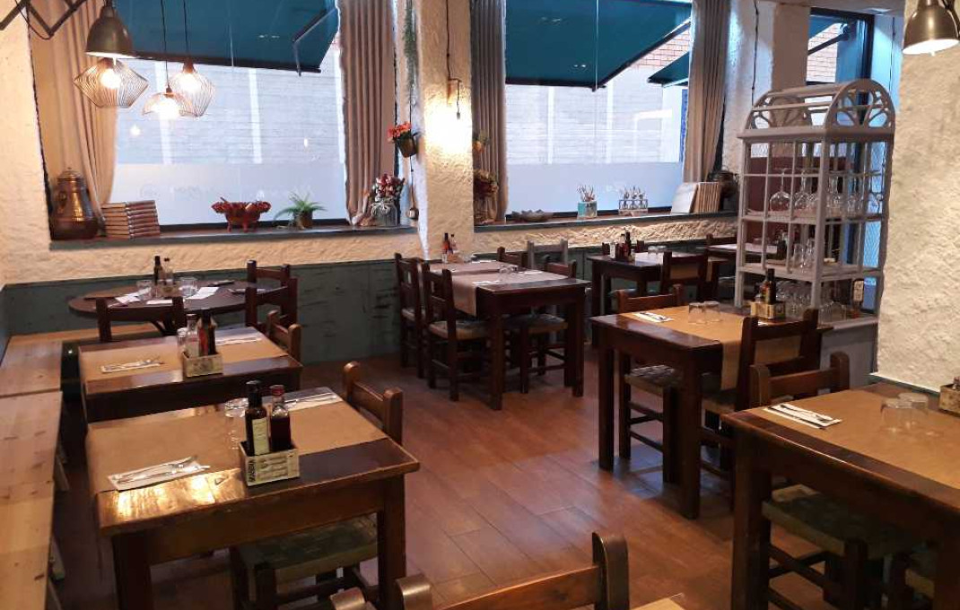 Traspaso - Restaurante -
Barcelona - Sant Andreu