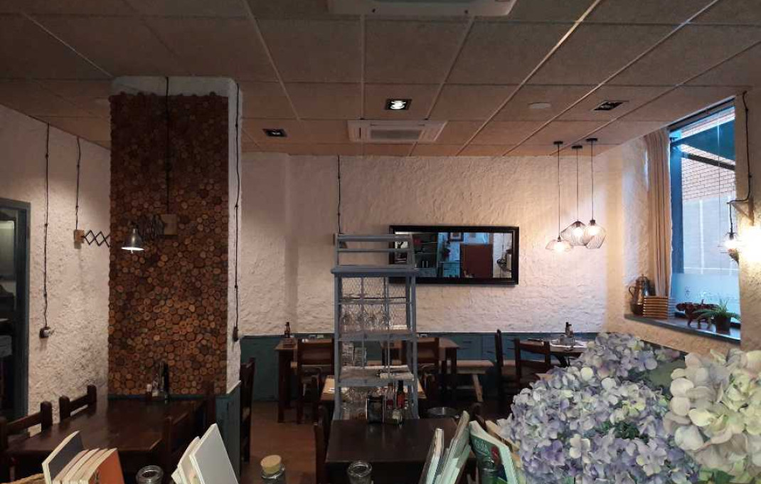 Traspaso - Restaurante -
Barcelona - Sant Andreu