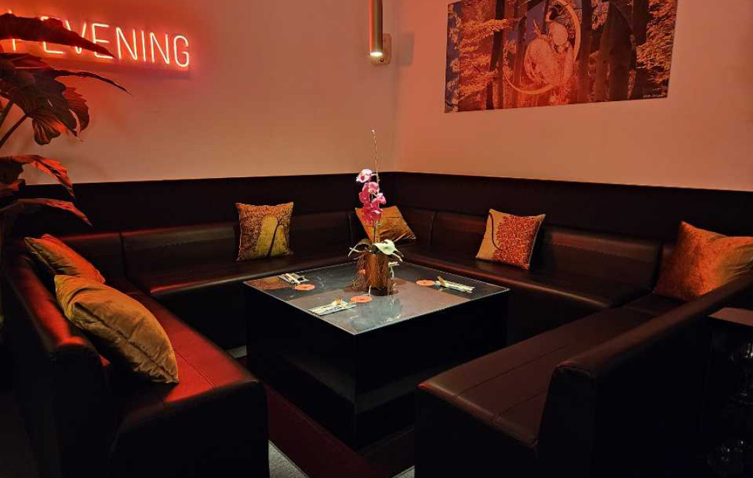 Transfert - Bar Copas Musical -
Barcelona - Sarriá - Francesc Macia