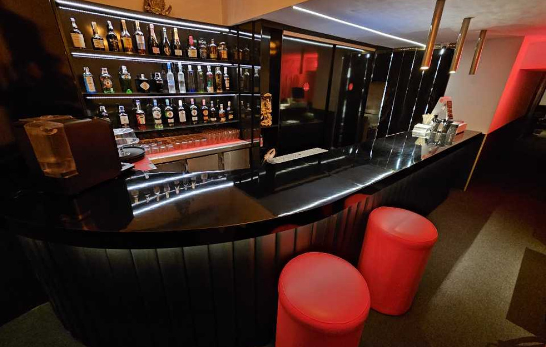 Transfert - Bar Copas Musical -
Barcelona - Sarriá - Francesc Macia