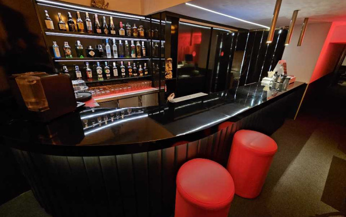 Transfert - Bar Copas Musical -
Barcelona - Sarriá - Francesc Macia