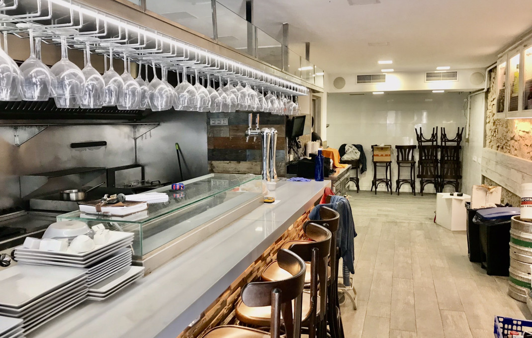 Traspaso - Restaurante -
Barcelona - Sants