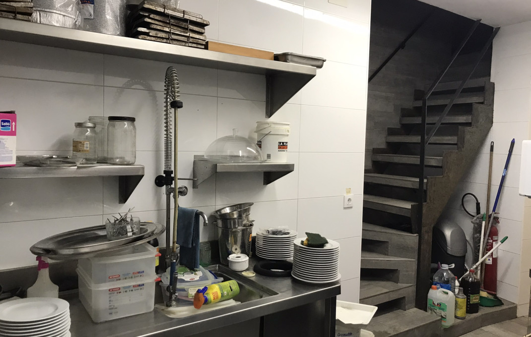 Traspaso - Restaurante -
Barcelona - Sants