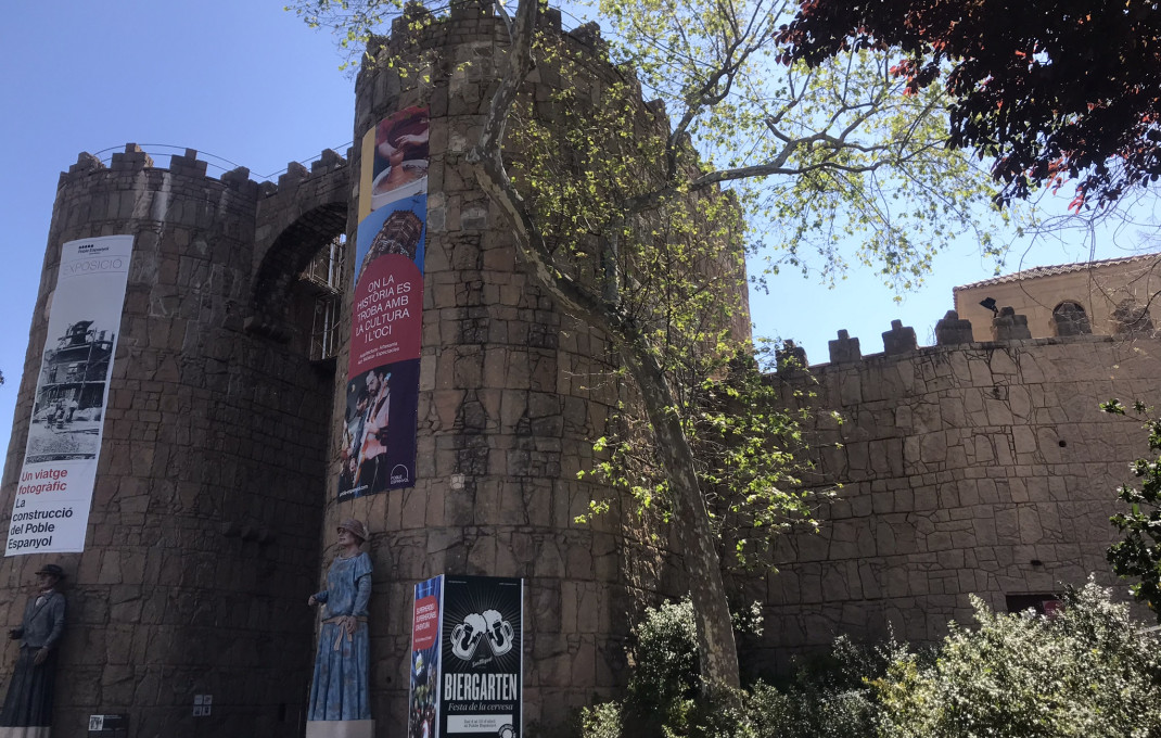 Transfert - Restaurant -
Barcelona - Poble Sec-montjuïc