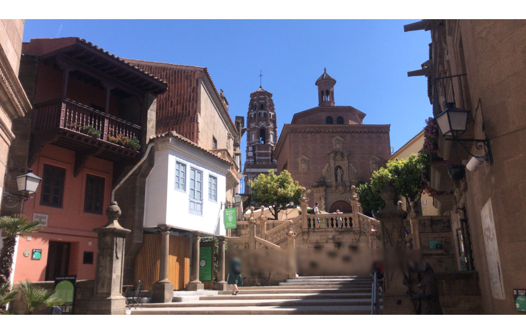 Transfert - Restaurant -
Barcelona - Poble Sec-montjuïc