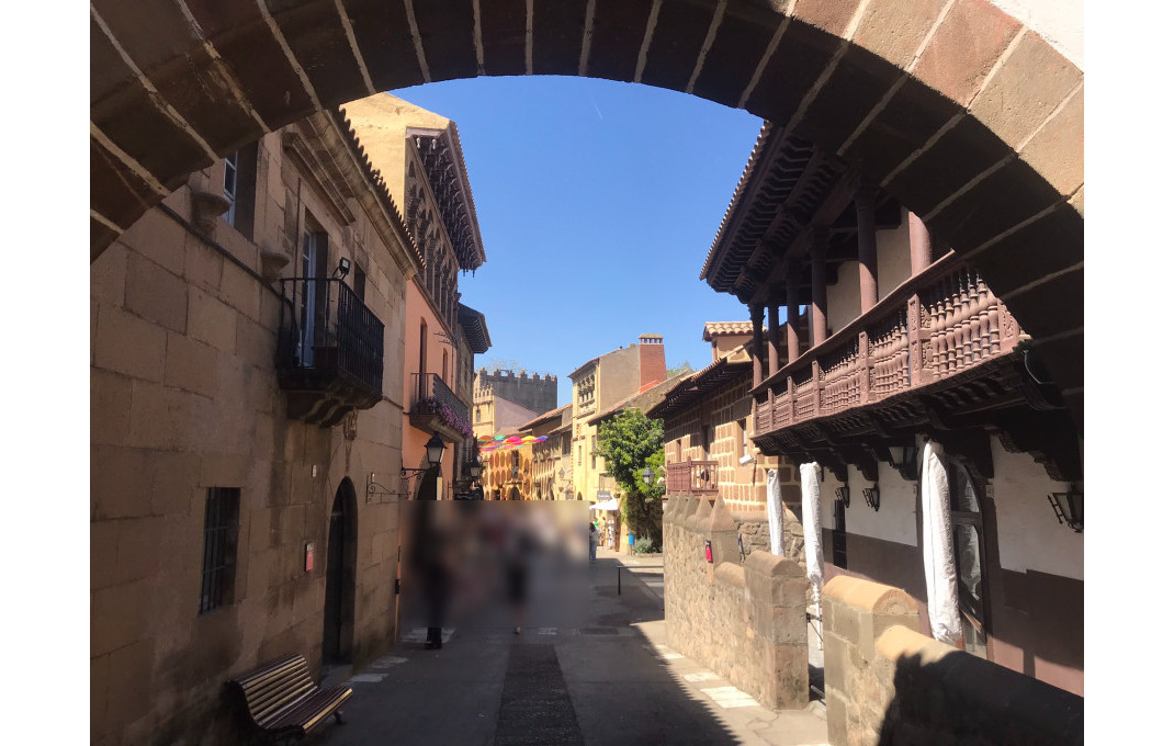 Transfert - Restaurant -
Barcelona - Poble Sec-montjuïc