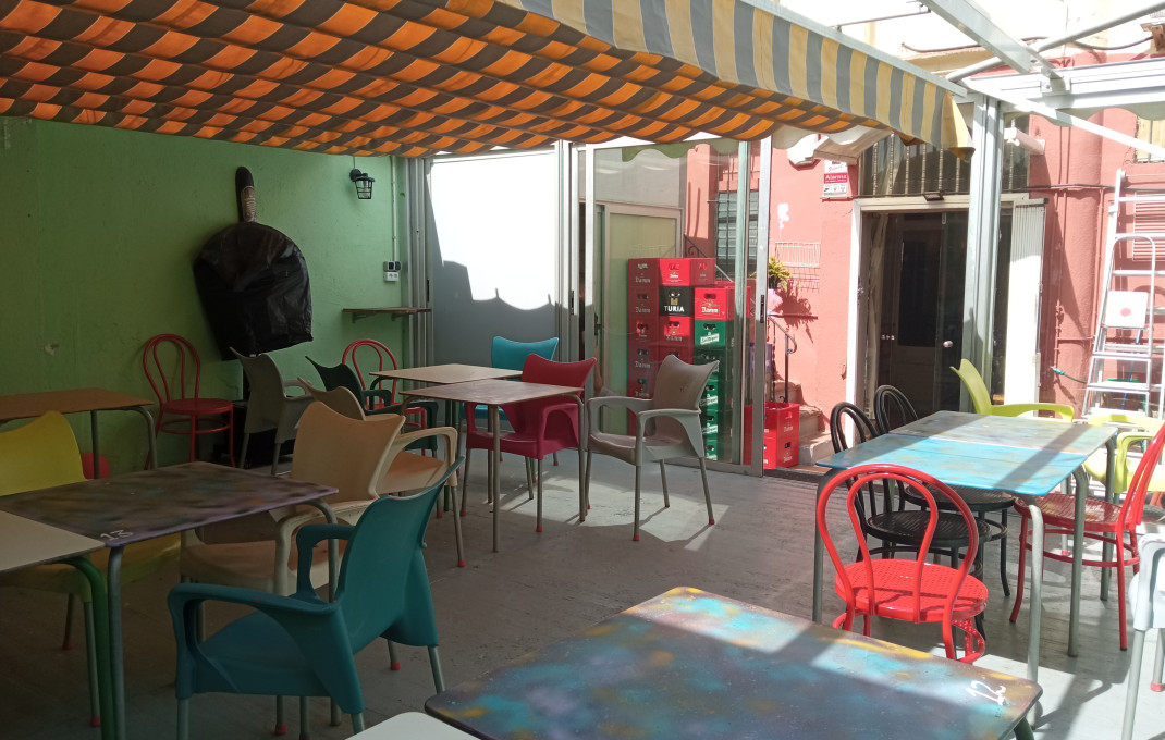 Traspaso - Restaurante -
Rubí