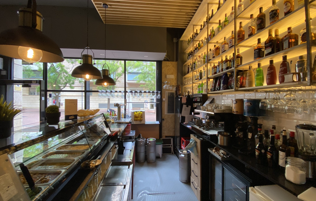 Traspaso - Restaurante -
Barcelona - Sant Andreu