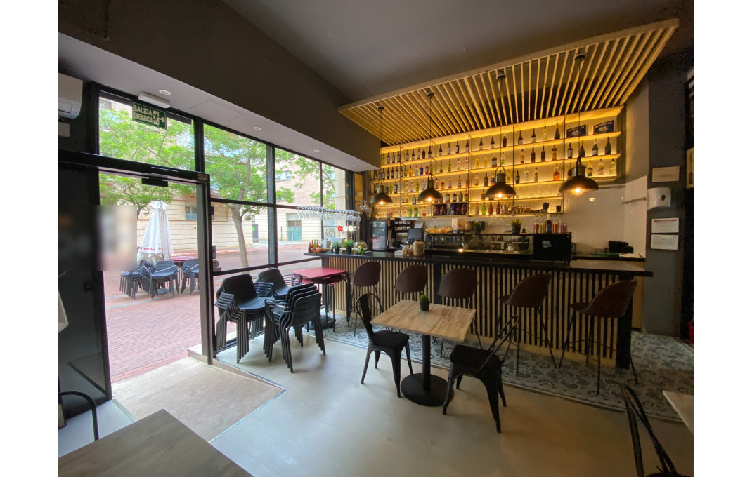 Traspaso - Restaurante -
Barcelona - Sant Andreu