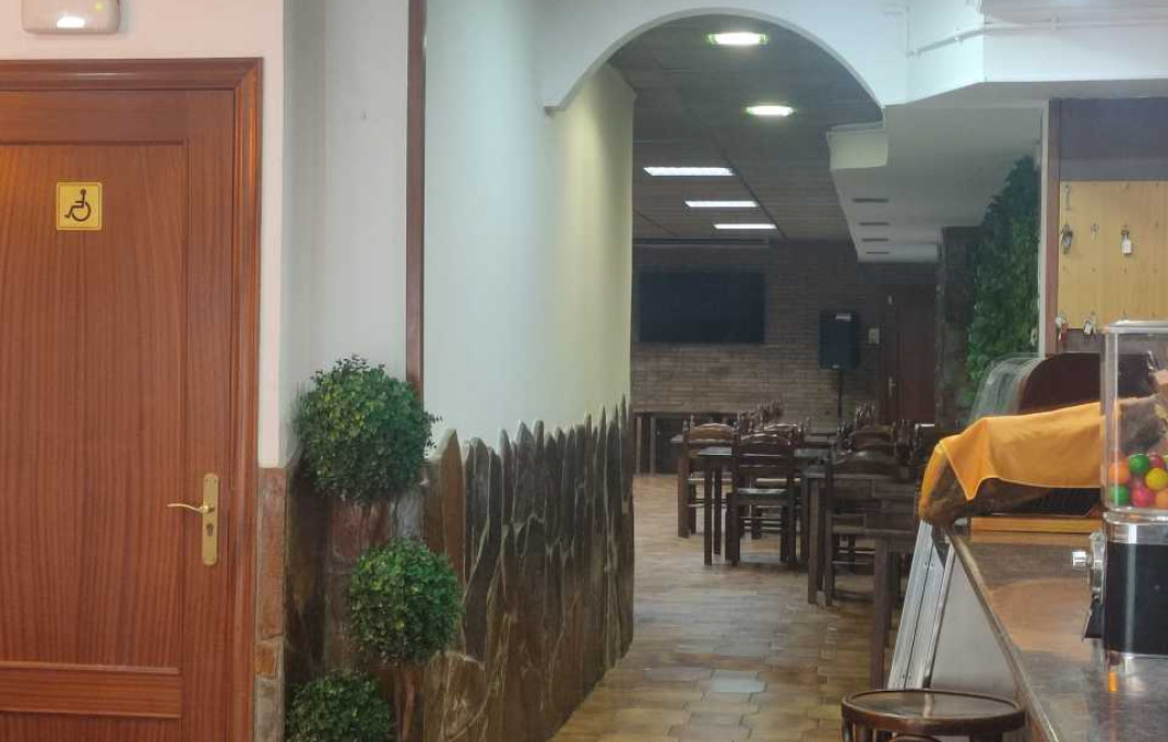 Transfer - Restaurant -
Santa Coloma de Gramenet