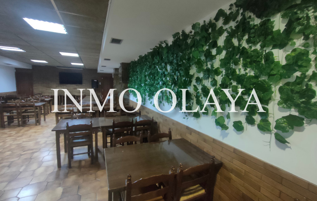 Transfer - Restaurant -
Santa Coloma de Gramenet