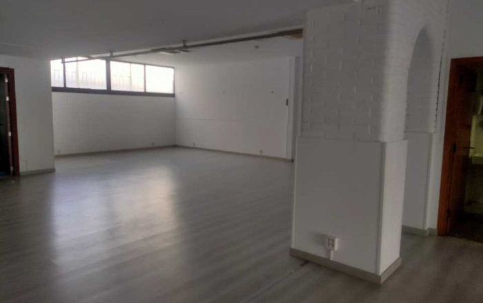 Alquiler - Local comercial -
Badalona - Montigalà