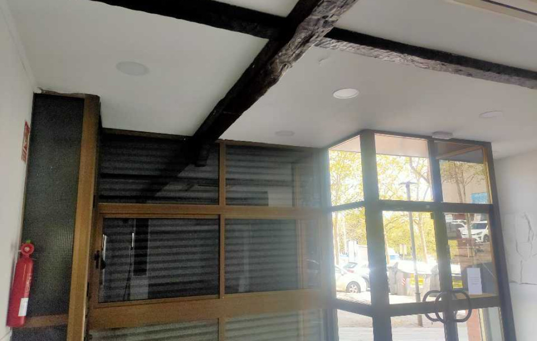 Alquiler - Local comercial -
Badalona - Montigalà