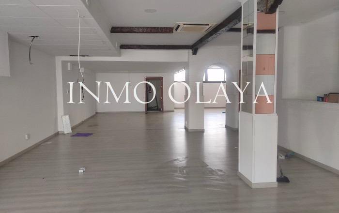 Alquiler - Local comercial -
Badalona - Montigalà