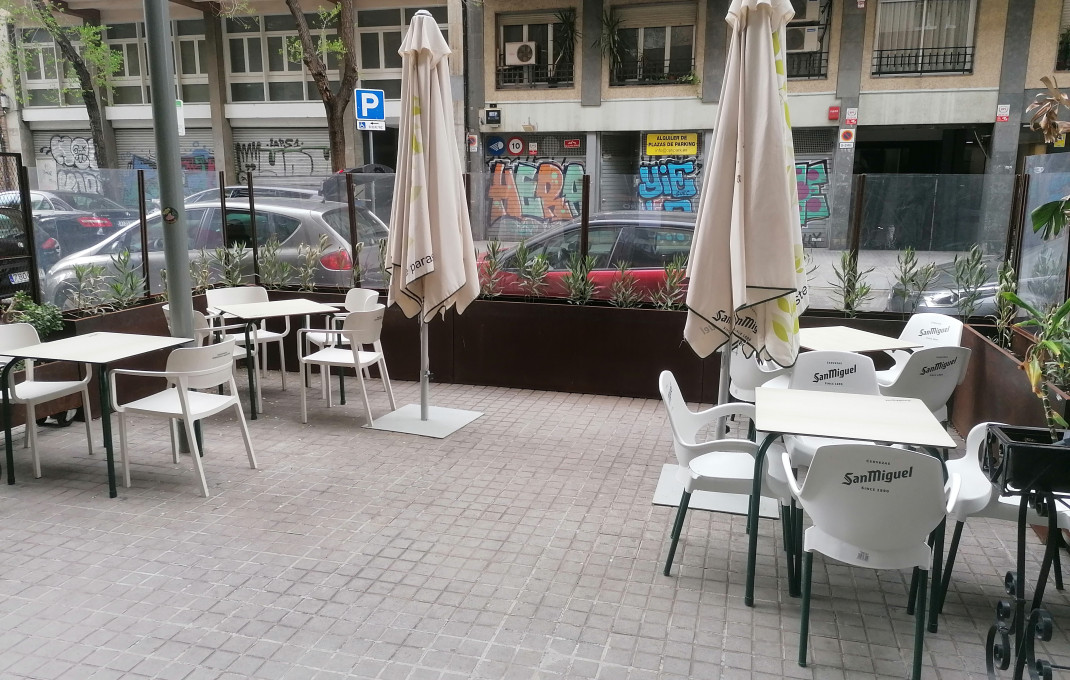 Traspaso - Restaurante -
Barcelona - Les corts