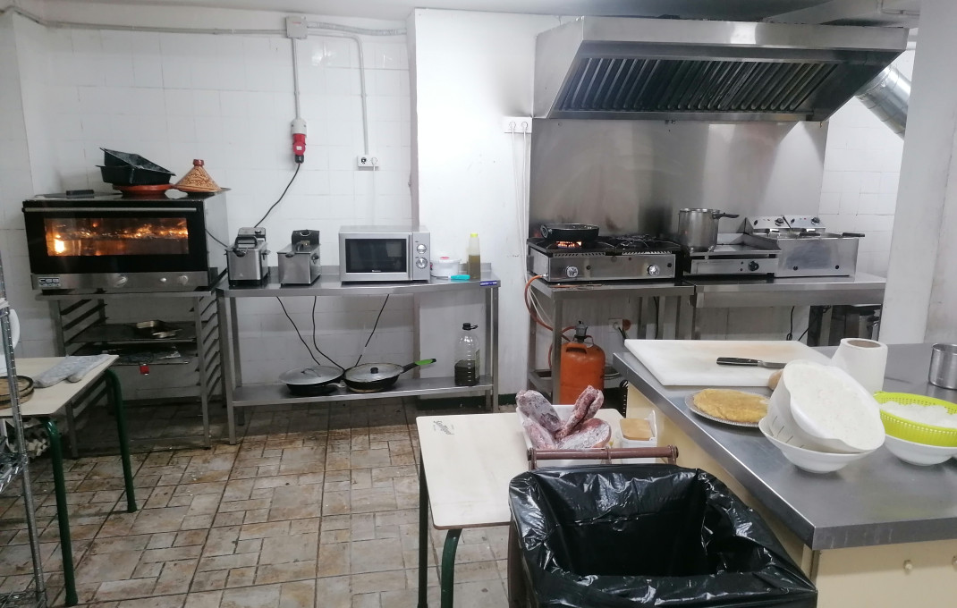 Traspaso - Restaurante -
Barcelona - Les corts