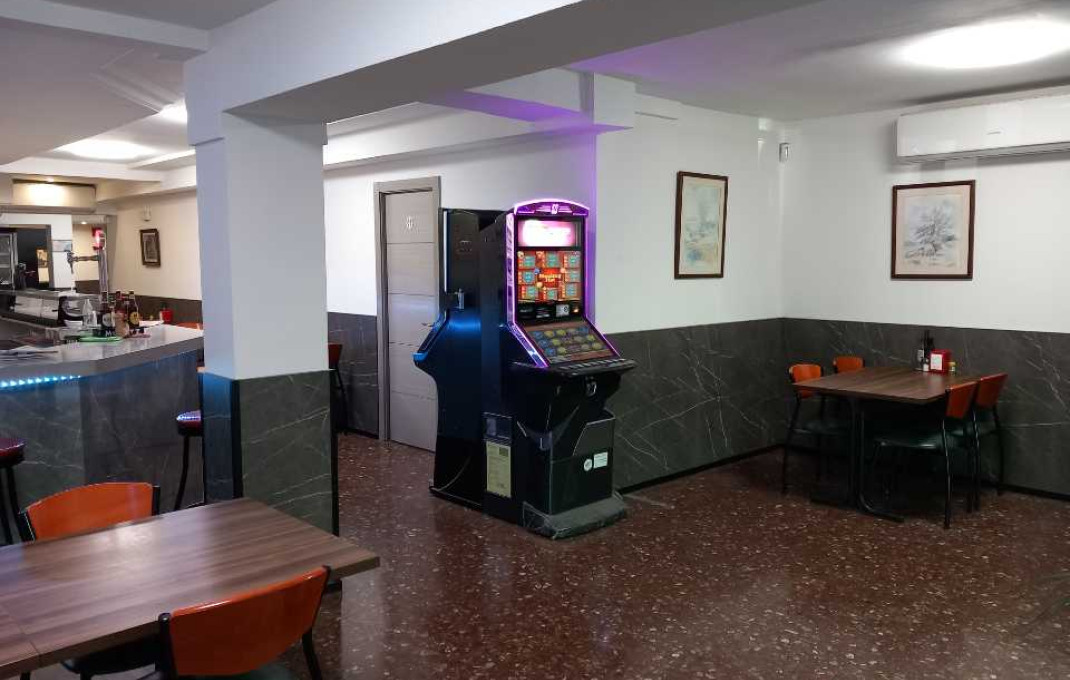 Traspaso - Bar Restaurante -
Barcelona - Eixample Izquierdo