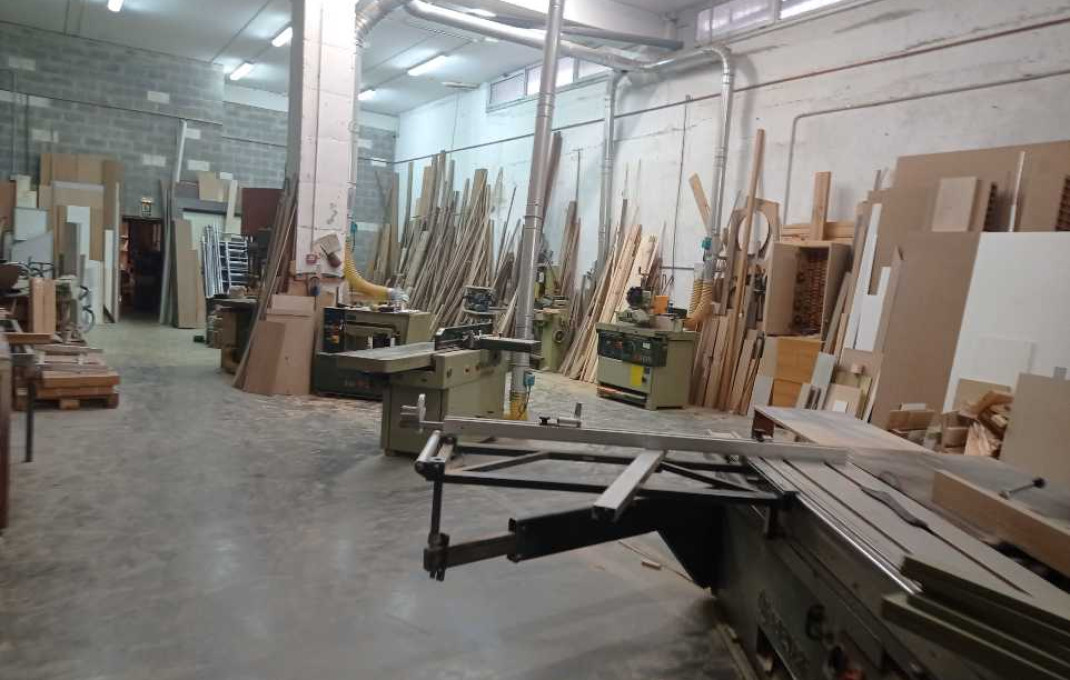 Revente - Naves y solares -
Mataró - Via Europa - Parque Central