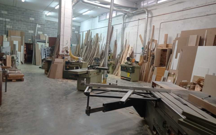 Revente - Naves y solares -
Mataró - Via Europa - Parque Central