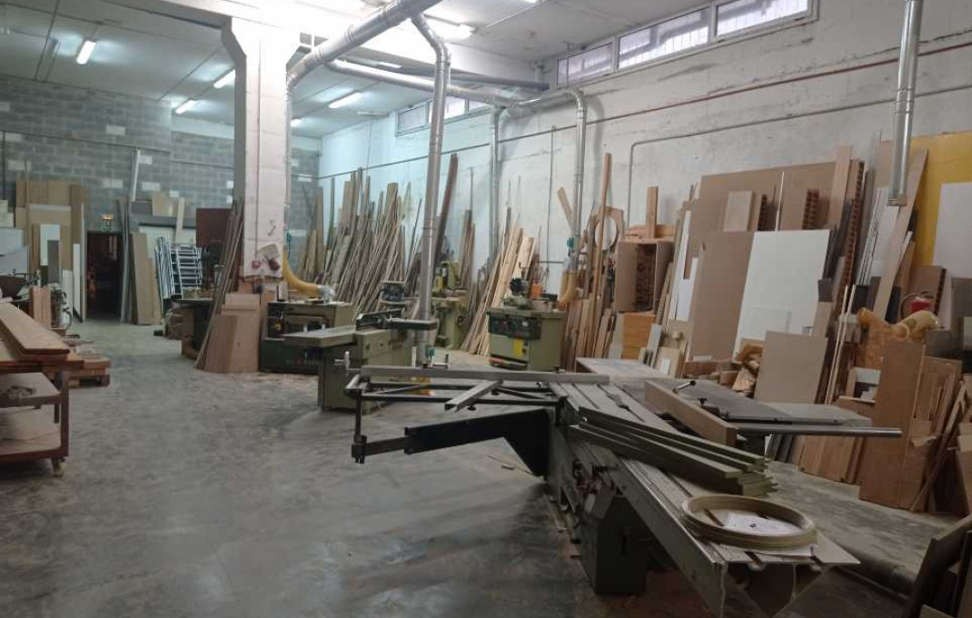 Revente - Naves y solares -
Mataró - Via Europa - Parque Central