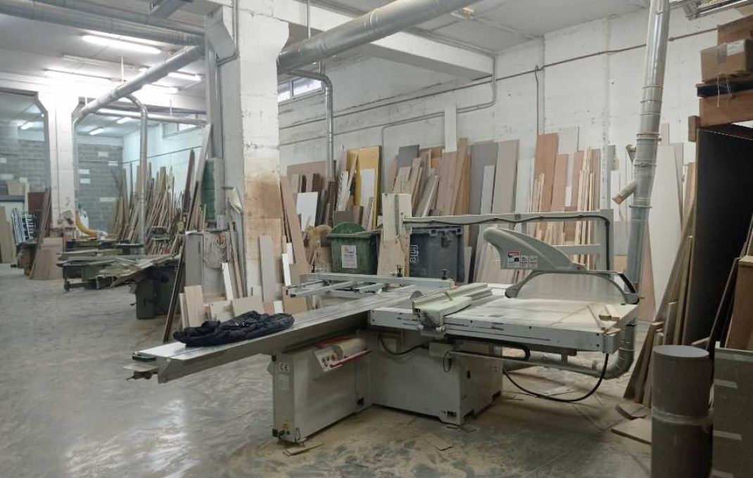 Revente - Naves y solares -
Mataró - Via Europa - Parque Central