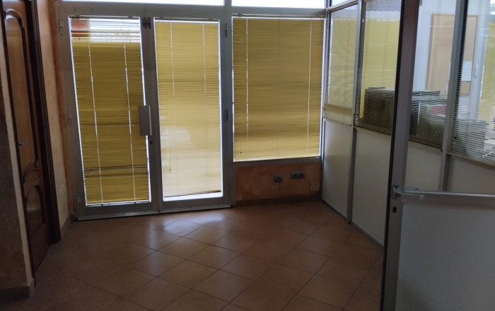 Alquiler - Naves y solares -
Palamós