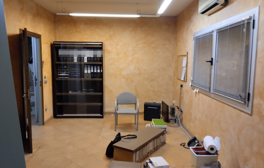 Alquiler - Naves y solares -
Palamós