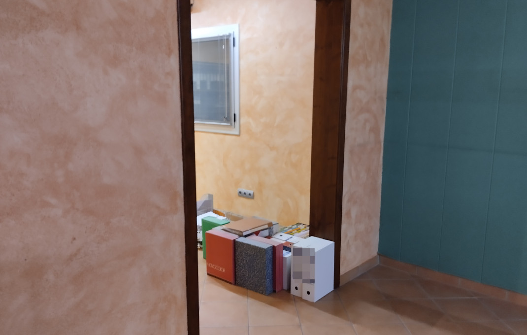 Alquiler - Naves y solares -
Palamós