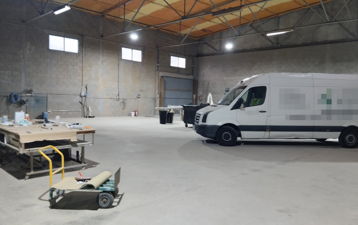 Alquiler - Naves y solares -
Palamós