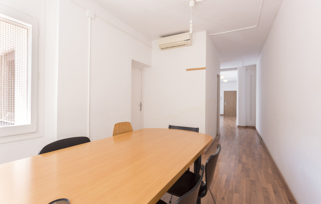 Revente - Des bureaux -
Barcelona - Sarriá - Francesc Macia