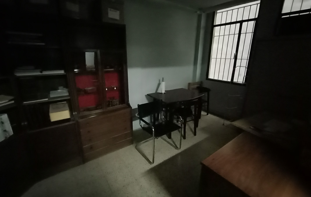 Revente - Des bureaux -
Barcelona - Sagrada familia