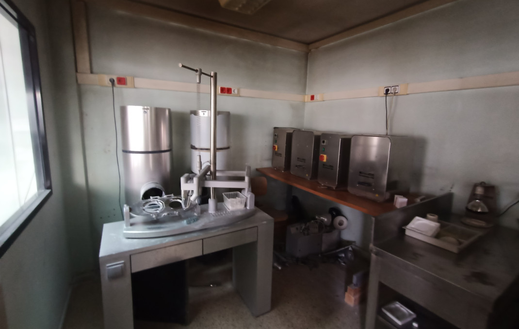 Revente - Des bureaux -
Barcelona - Sagrada familia