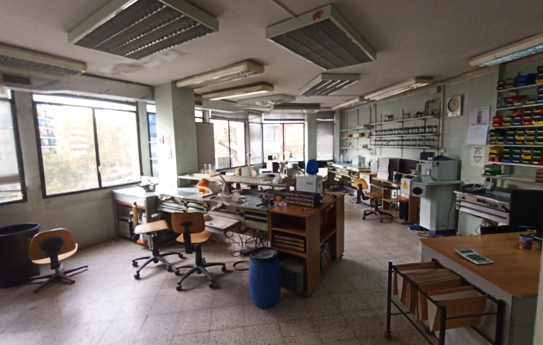 Revente - Des bureaux -
Barcelona - Sagrada familia