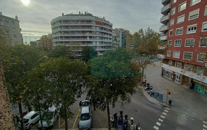 Revente - Des bureaux -
Barcelona - Sagrada familia