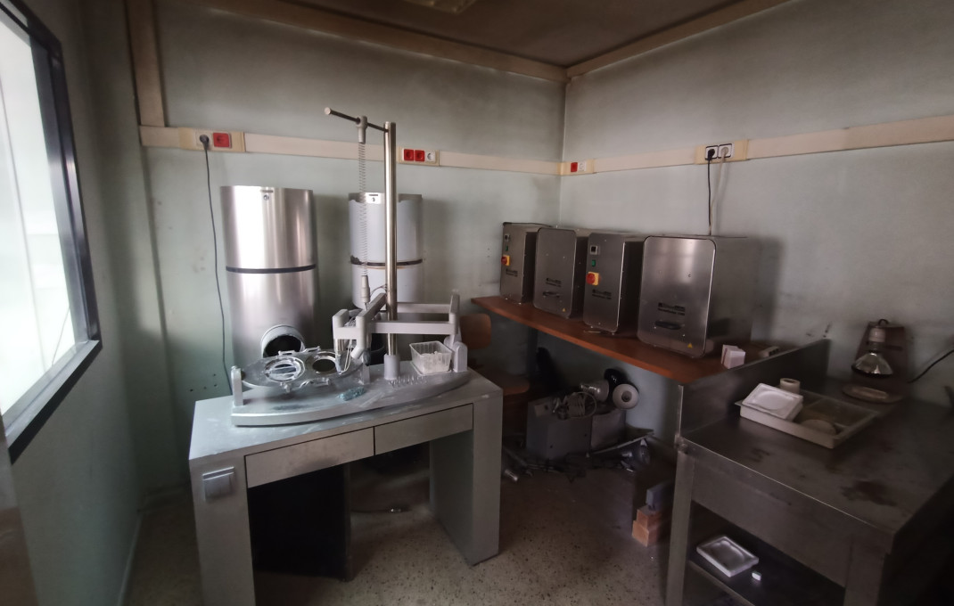 Revente - Des bureaux -
Barcelona - Sagrada familia