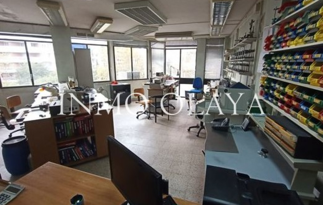 Revente - Des bureaux -
Barcelona - Sagrada familia