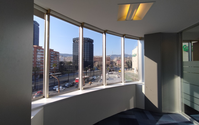 Location longue durée - Des bureaux -
Barcelona - Les corts