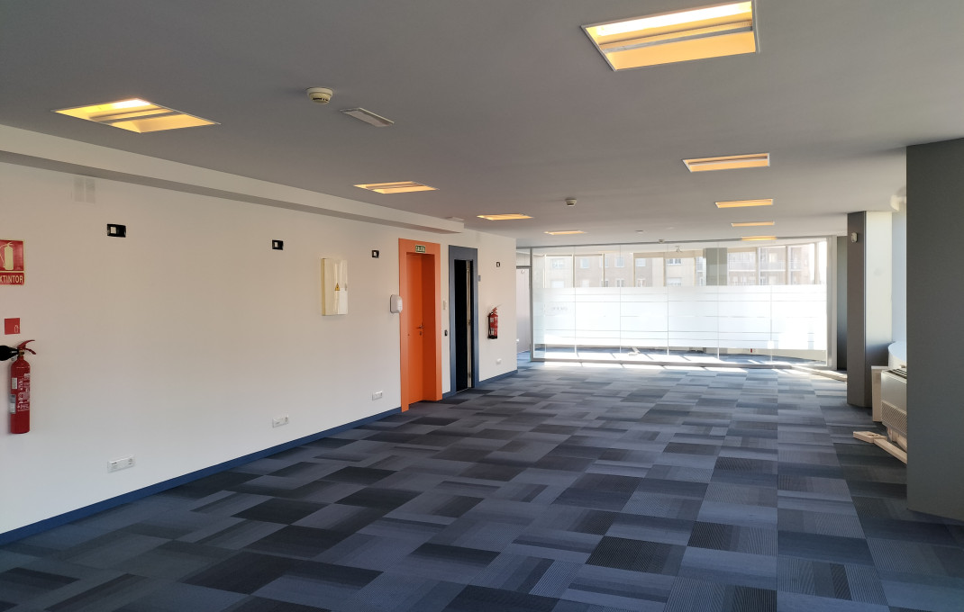 Location longue durée - Des bureaux -
Barcelona - Les corts