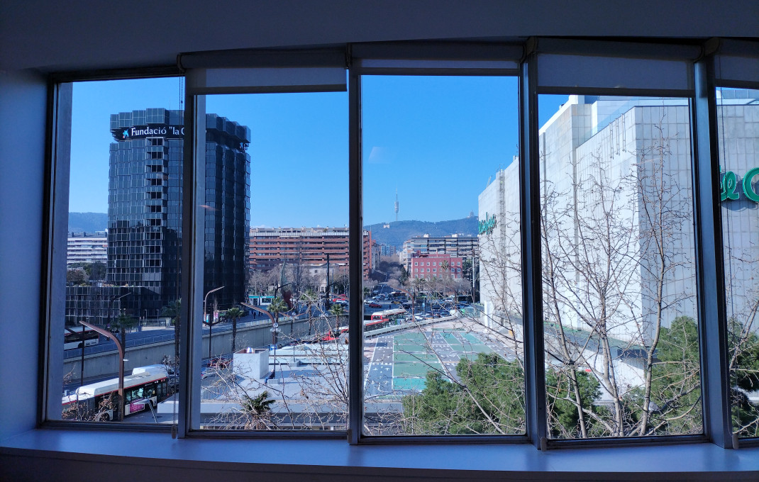 Location longue durée - Des bureaux -
Barcelona - Les corts