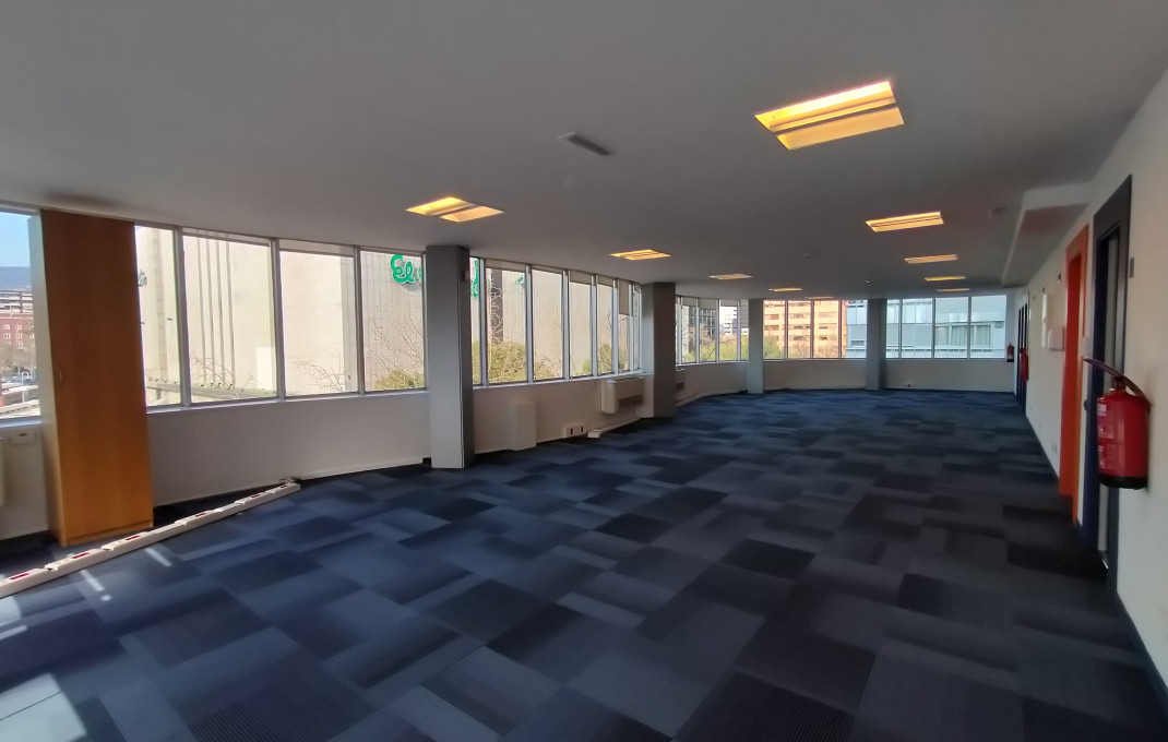 Location longue durée - Des bureaux -
Barcelona - Les corts