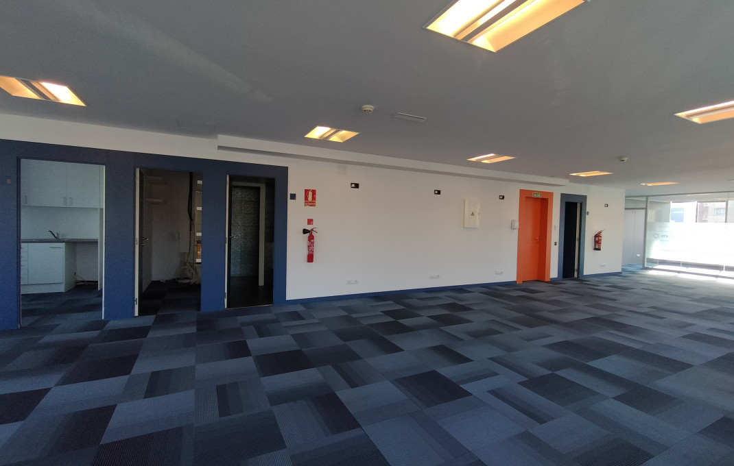 Location longue durée - Des bureaux -
Barcelona - Les corts