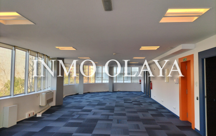 Location longue durée - Des bureaux -
Barcelona - Les corts